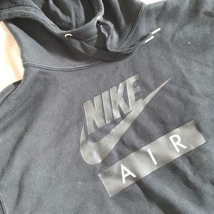 Black nike cropped sweatshirt
